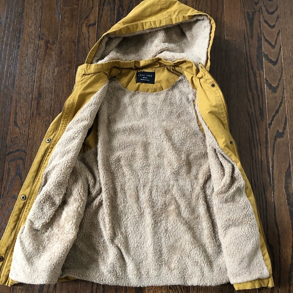 Love Tree Women’s M Mustard Yellow Khaki Sleeveless Hooded Sherpa Lined Vest - Picture 10 of 13